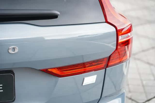 Volvo XC60 (2024) thumbnail 9