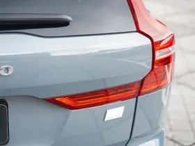 Volvo XC60 (2024) thumbnail 9