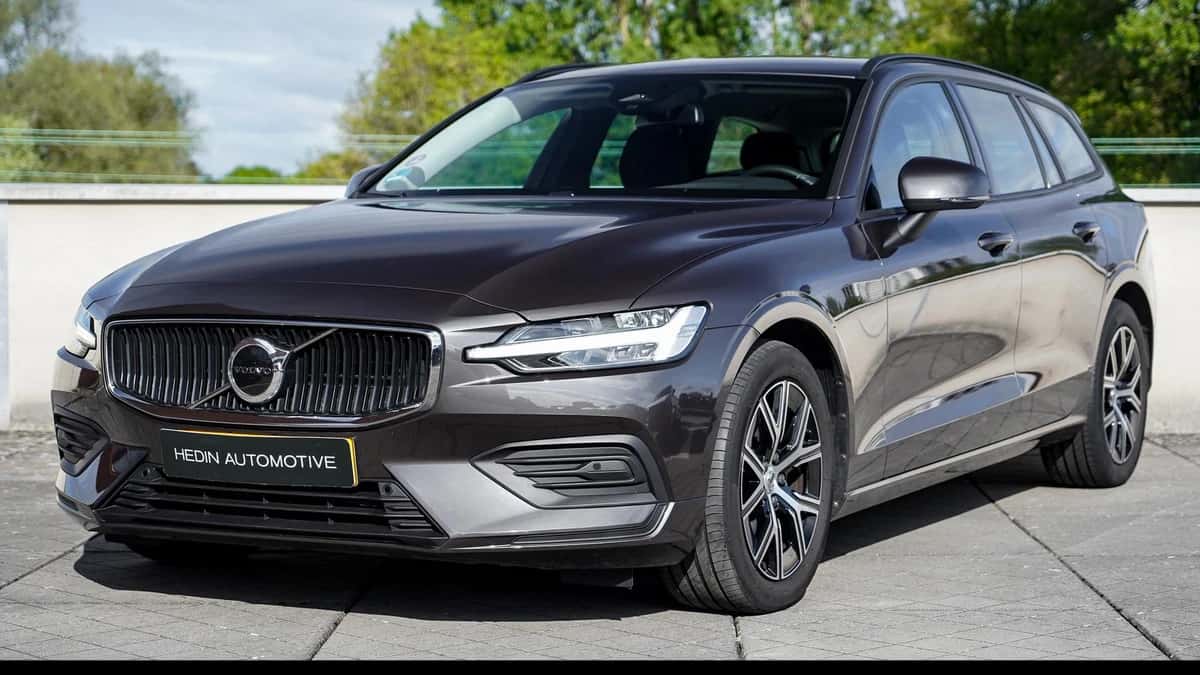 Volvo V60 (2024) — foto 1