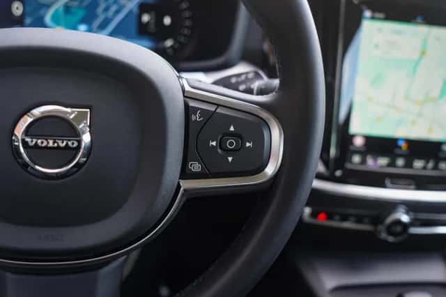 Volvo V60 (2024) thumbnail 18