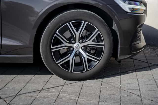 Volvo V60 (2024) thumbnail 7