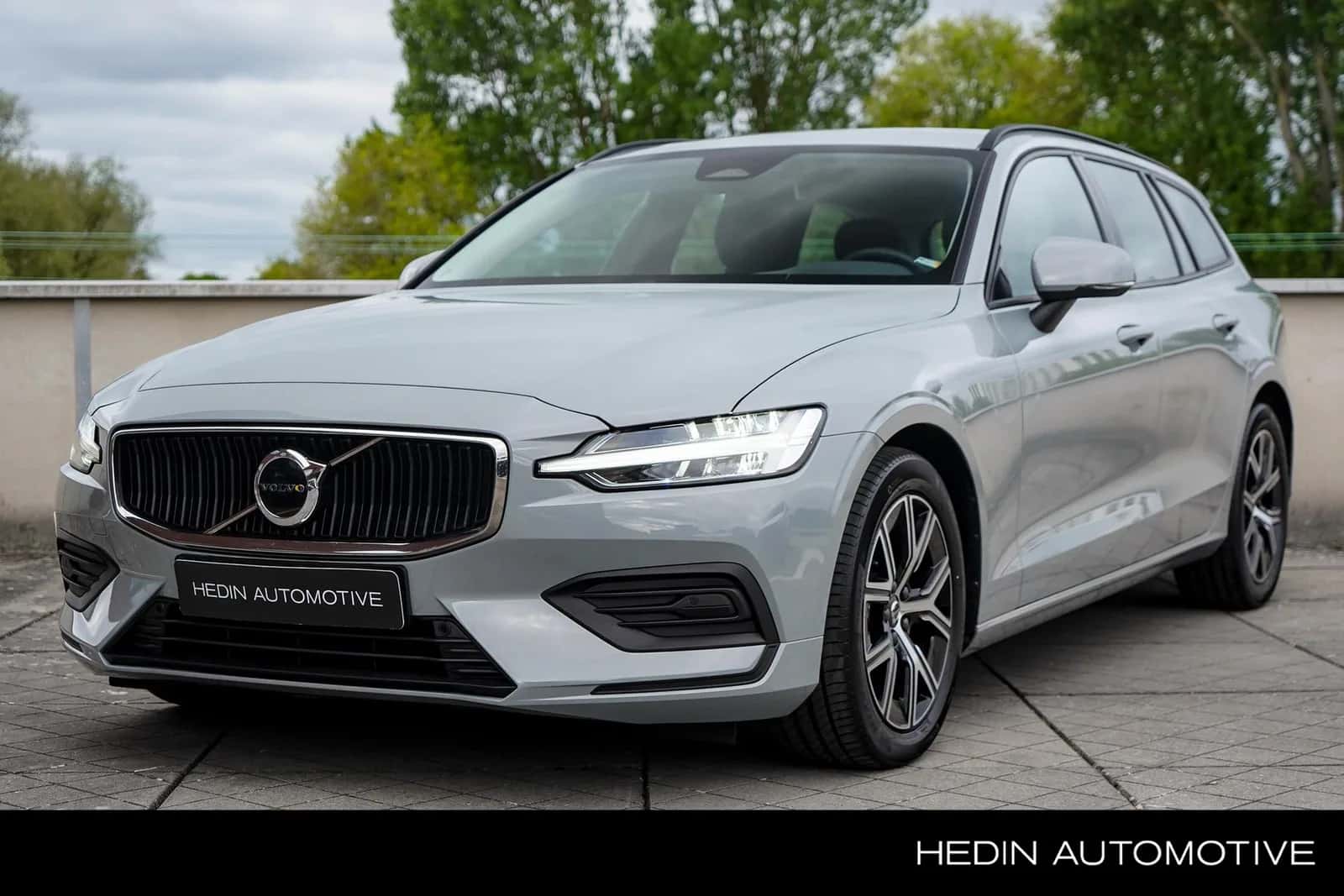 Volvo V60 (2023) — foto 1