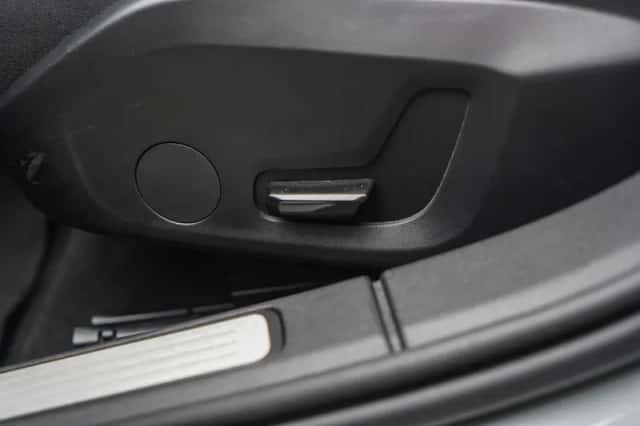 Volvo V60 (2023) thumbnail 14