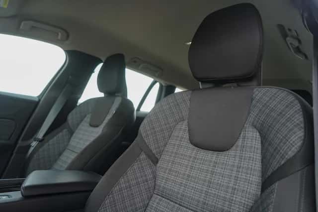 Volvo V60 (2023) thumbnail 15