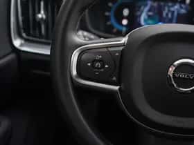 Volvo V60 (2023) thumbnail 17