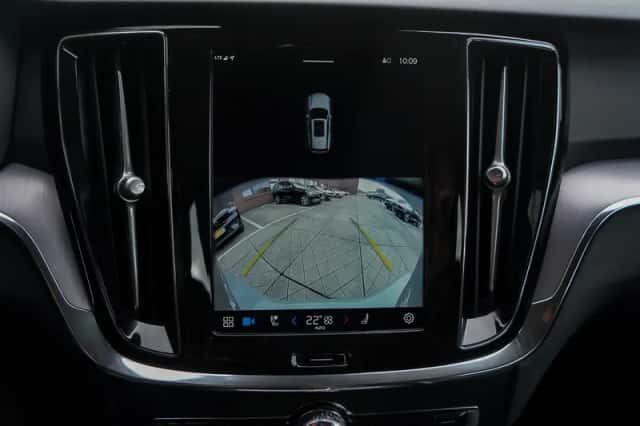 Volvo V60 (2023) thumbnail 24