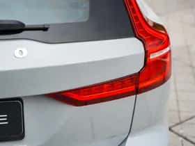 Volvo V60 (2023) thumbnail 9