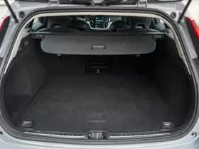 Volvo V60 (2023) thumbnail 10