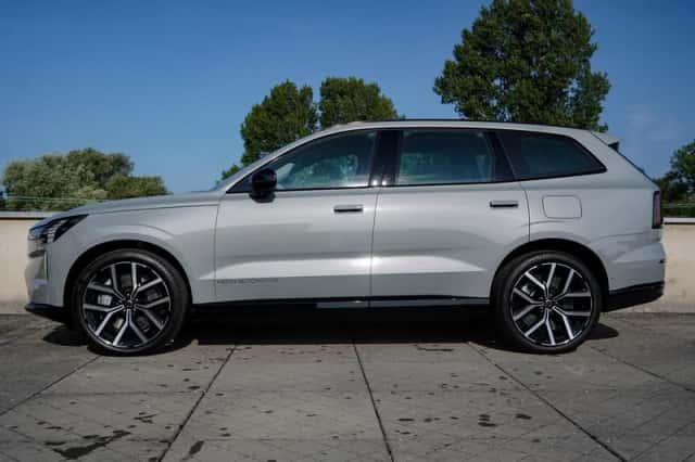 Volvo EX90 (2026) thumbnail 3