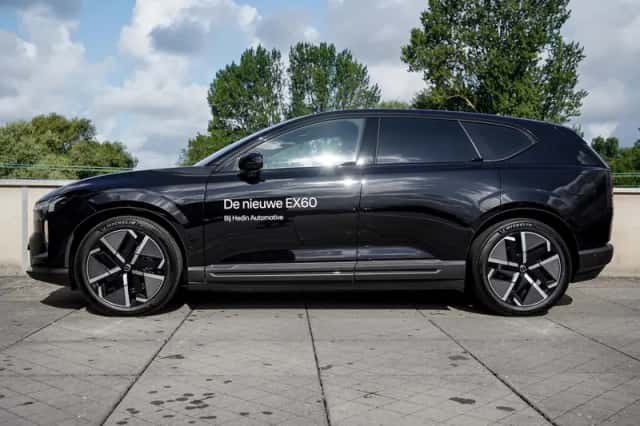 Volvo EX60 (2026) thumbnail 3