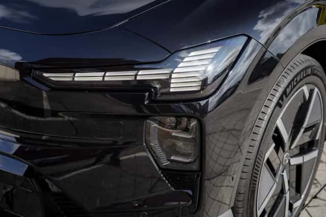 Volvo EX60 (2026) thumbnail 4