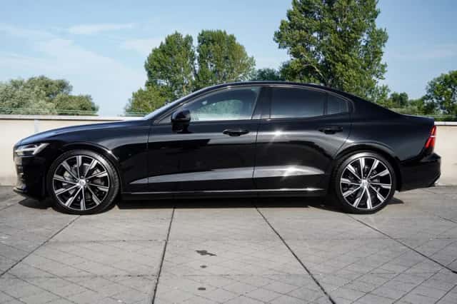 Volvo S60 (2020) thumbnail 3