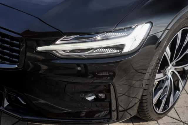 Volvo S60 (2020) thumbnail 4