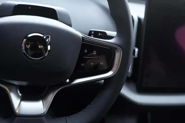 Volvo EX30 (2024) thumbnail 13