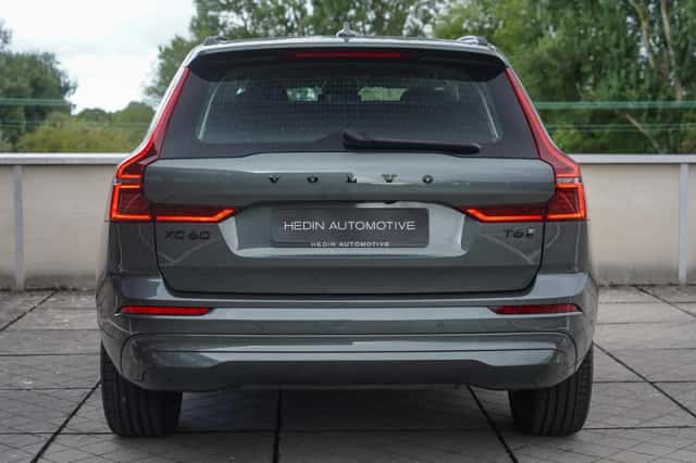 Volvo XC60 (2025) thumbnail 5