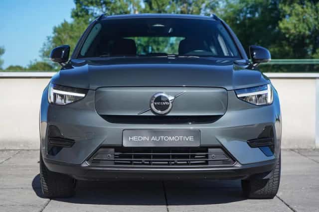 Volvo EX40 (2025) thumbnail 2