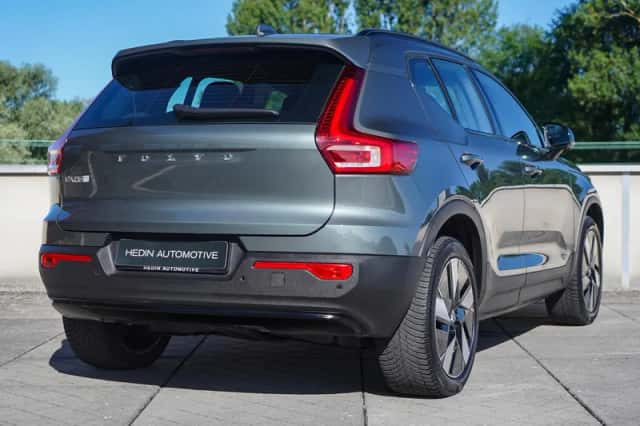 Volvo EX40 (2025) thumbnail 6