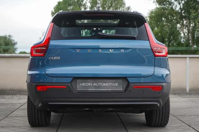 Volvo EX40 (2025) thumbnail 5