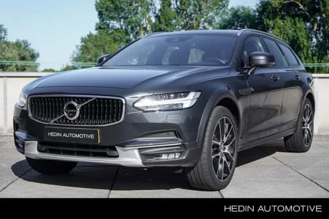 Volvo V90 (2018) thumbnail 1