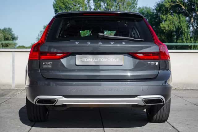 Volvo V90 (2018) thumbnail 5