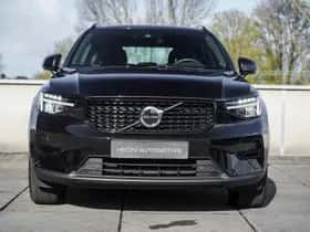 Volvo XC40 (2022) thumbnail 2