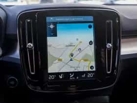Volvo XC40 (2022) thumbnail 22