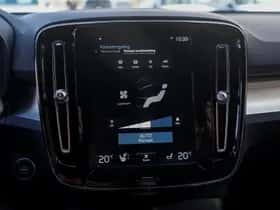 Volvo XC40 (2022) thumbnail 24