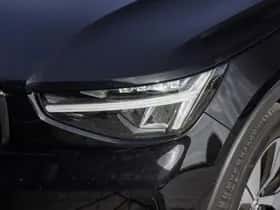 Volvo XC40 (2022) thumbnail 4