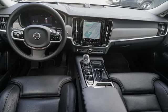 Volvo V90 (2025) thumbnail 13