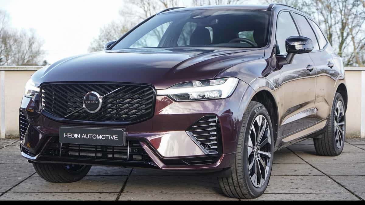 Volvo XC60 (2026) — foto 1