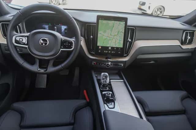 Volvo XC60 (2026) thumbnail 12