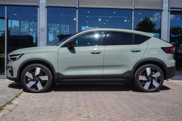 Volvo C40 (2025) thumbnail 3