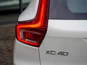 Volvo XC40 (2025) thumbnail 8