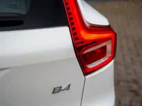 Volvo XC40 (2025) thumbnail 9