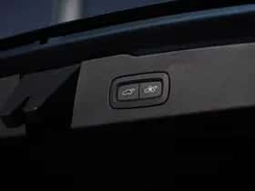 Volvo V60 (2022) thumbnail 11