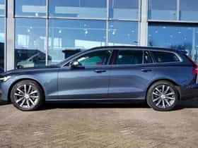 Volvo V60 (2022) thumbnail 3