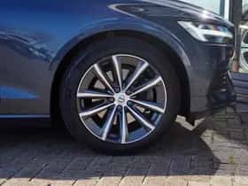 Volvo V60 (2022) thumbnail 7