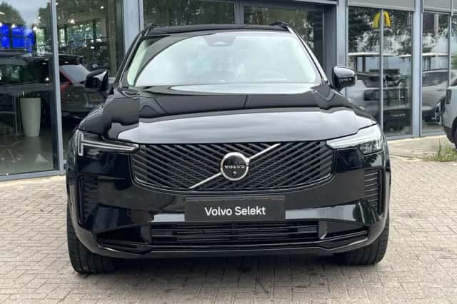 Volvo XC90 (2025) thumbnail 2