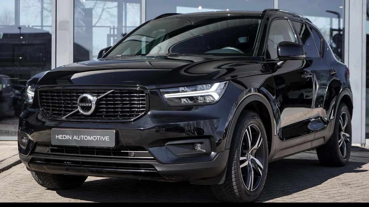 Volvo XC40 (2020) — foto 1