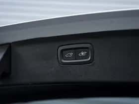 Volvo XC90 (2024) thumbnail 11