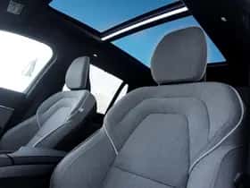 Volvo XC90 (2024) thumbnail 17