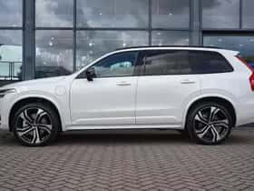 Volvo XC90 (2024) thumbnail 3