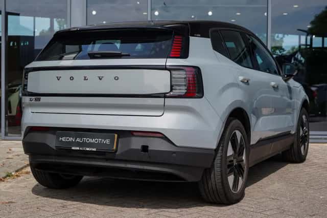 Volvo EX30 (2024) thumbnail 6