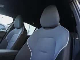 Volvo EX30 (2024) thumbnail 15