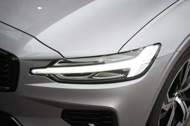 Volvo V60 (2025) thumbnail 4