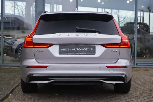 Volvo V60 (2025) thumbnail 5