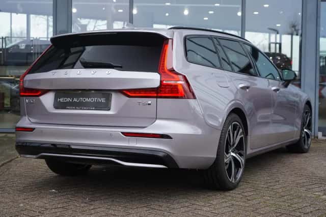 Volvo V60 (2025) thumbnail 6
