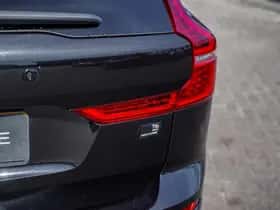 Volvo XC60 (2024) thumbnail 9
