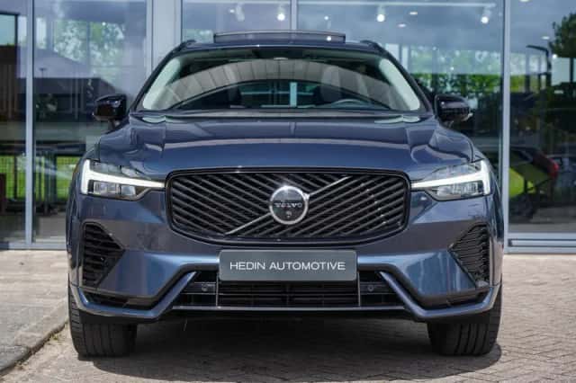 Volvo XC60 (2025) thumbnail 2