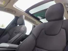 Volvo XC60 (2025) thumbnail 17